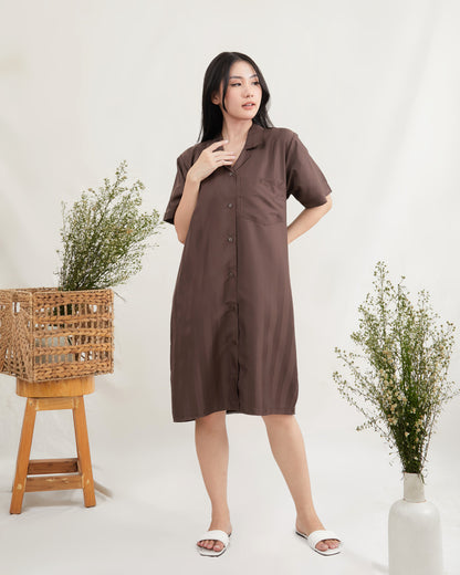 Women Dream in Silk Classic Style in Cappuccino