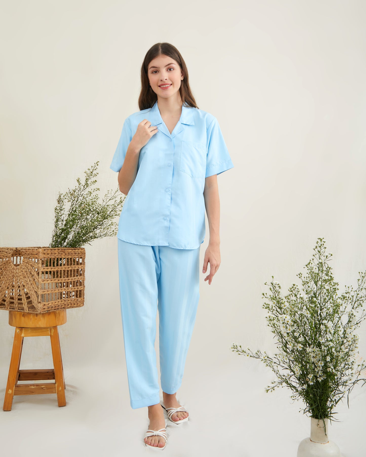 Women Dream in Silk Classic Style in Baby Blue