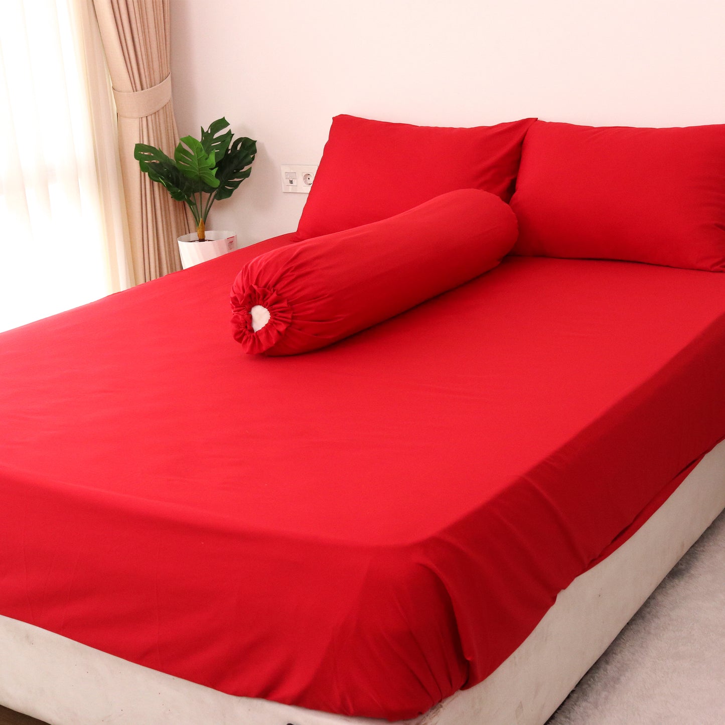 Sateen Touch Plain-dyed Fitted Sheet Set in Cherry