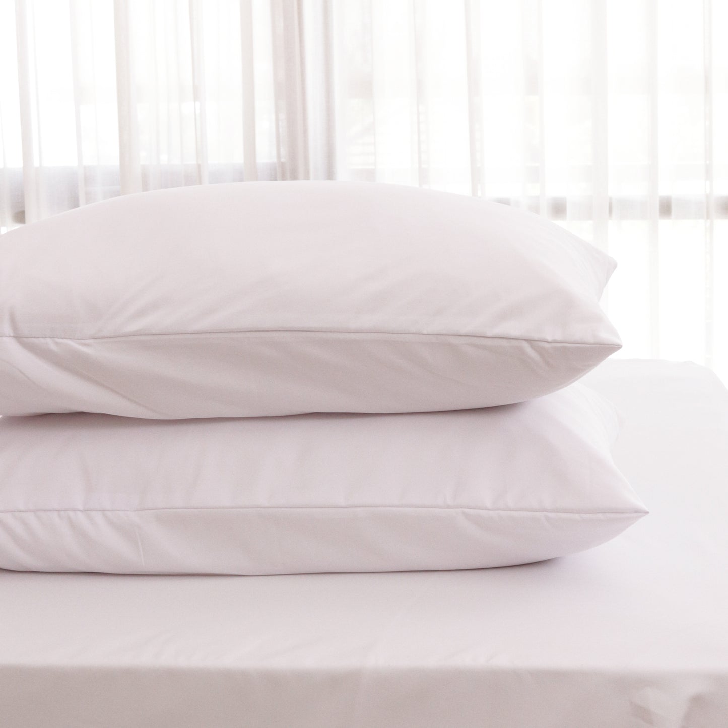 Sateen Touch Plain-dyed Fitted Sheet Set in White