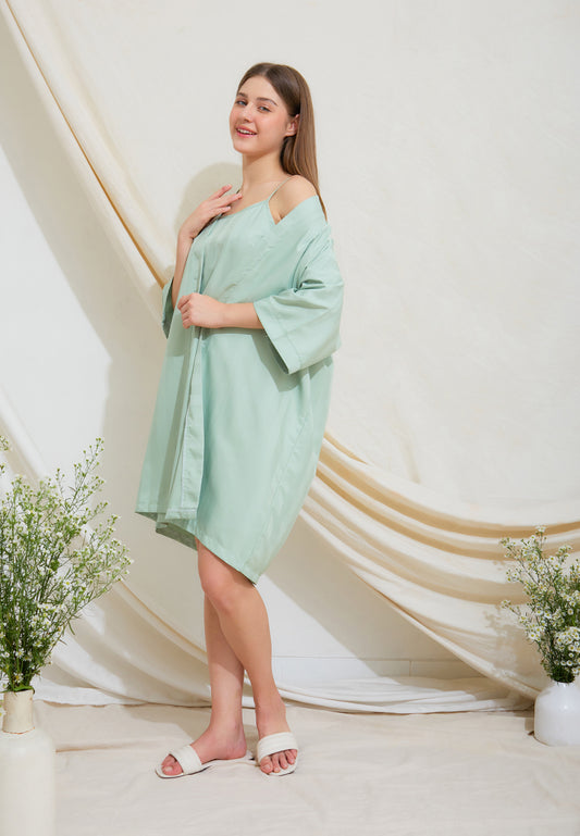 Women Dream in Silk Kimono Set in Mint