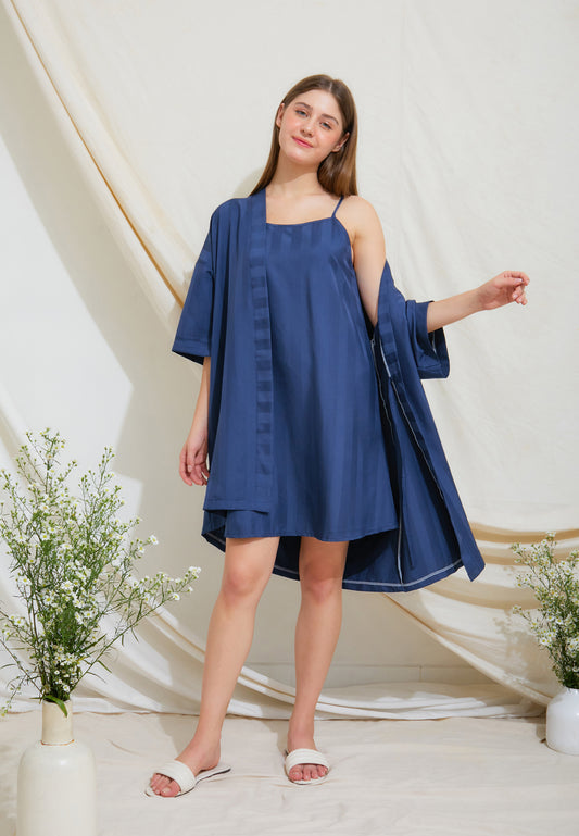 Women Dream in Silk Kimono Set in Sapphire