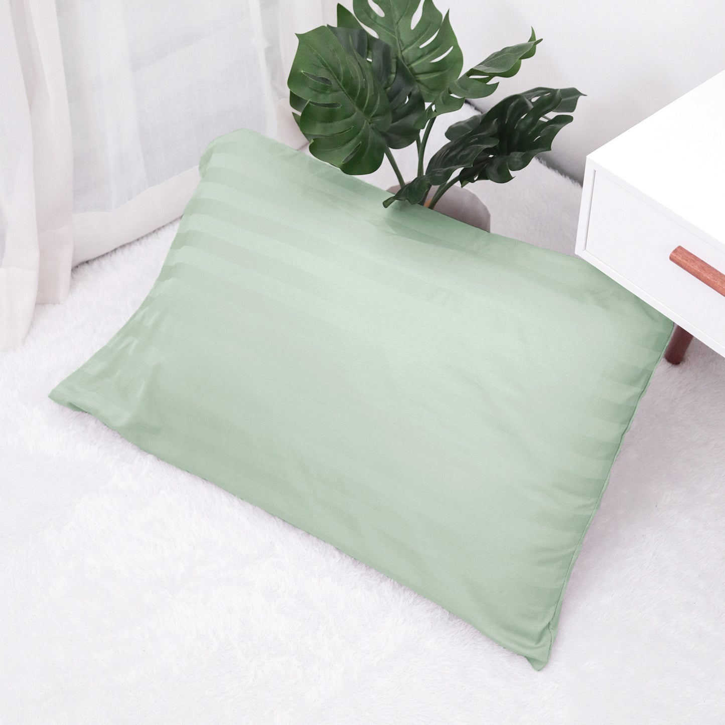 Sateen Touch Pillowcase in Sage (1 pc)