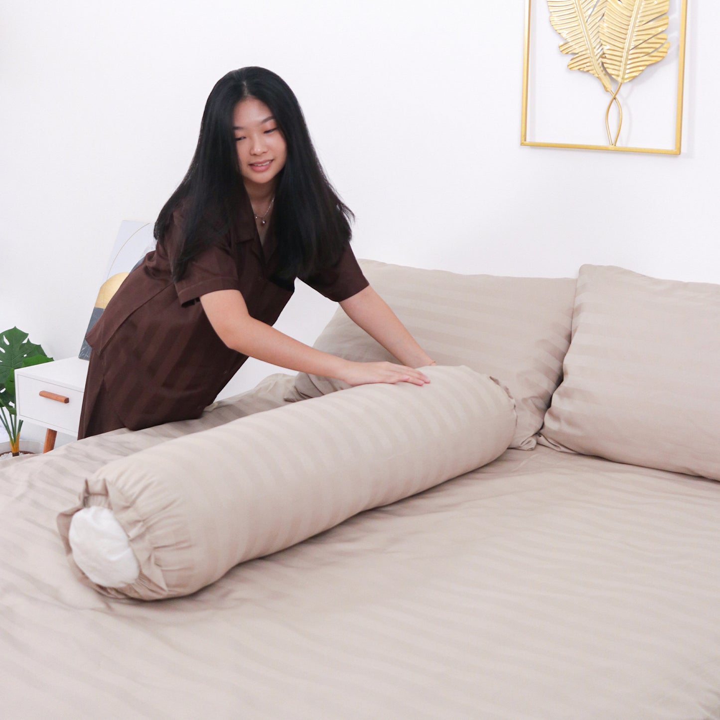 Sateen Touch Fitted Sheet Set in Sand