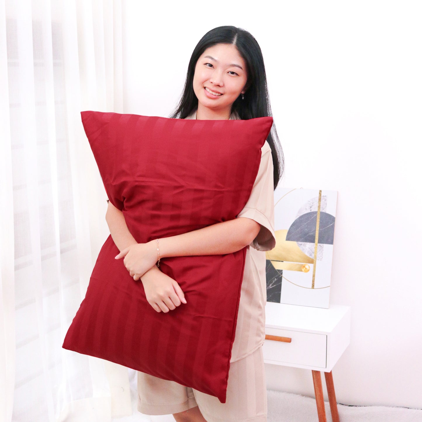 Sateen Touch Pillowcase in Cherry (1 pc)